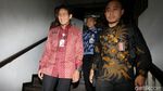 Lambaian Tangan Sandi Uno Usai Diperiksa Polisi