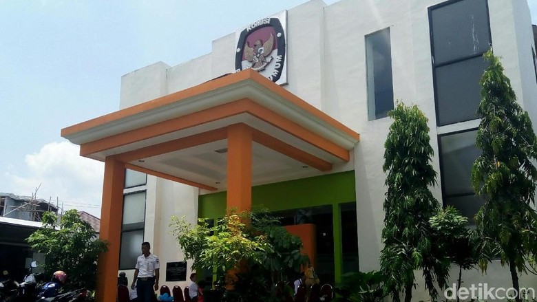 13 Bacaleg dari 6 Parpol Dicoret KPU di Solo 13 Bacaleg dari 6 Parpol Dicoret KPU di Solo