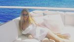Foto: Putri Cantik Steve Jobs, Kuda & Pantai