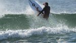 Foto: Begini Jadinya Kalau Chris Hemsworth Surfing