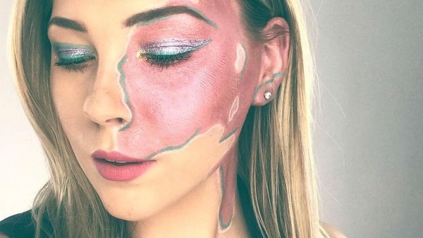 Foto: Tanda Lahir di Wajah Wanita Ini Jadi Karya Seni Makeup yang Indah