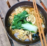 Makin Enak! Racik Ramen Instan di Rumah dengan 7 Bahan Ini