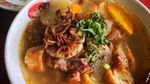 Wah, Mendung Begini 7 Netizen Ini Pamer Soto Mie yang Hangat Ngepul!