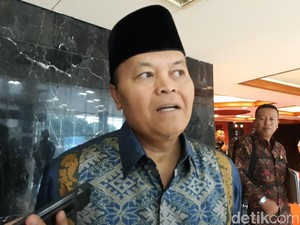 Hidayat Nur Wahid Dukung KPU Larang Eks Koruptor Nyaleg