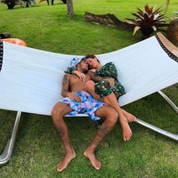 Potret mesra Neymar Jr. dan Bruna Marquezine saat liburan. Jadi nggak sabar melihat mereka lanjut ke pelaminan. (Foto: Instagram/Bruna Marquazine)