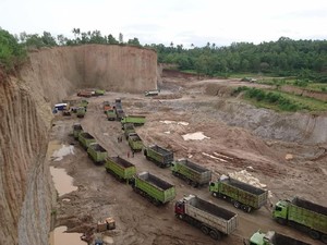 Tambang Pasir dan Kisah Mustofa Nyaris Terusir di Tanah Kelahiran