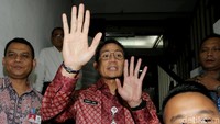Begini ekspresi Wagub DKI Sandiaga Uno usai diperiksa di Polda Metro Jaya, Jakarta, Kamis (18/1/2018).