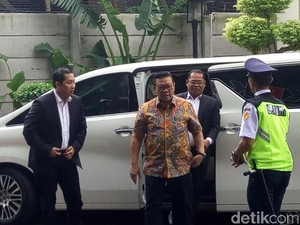 KPK: Agung Laksono Diperiksa Jadi Saksi Meringankan Fredrich
