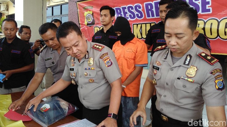 Misteri Mobil Hitam dan Ponsel Perempuan yang Tewas di Dalam Sumur Misteri Mobil Hitam dan Ponsel Perempuan yang Tewas di Dalam Sumur