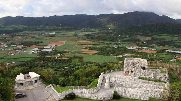 Kotanya juga cukup tenang dan tentram. Sudut pulau diisi dengan keindahan alam yang mempesona, tidak seperti kota-kota Jepang lainnya (Ishigaki-japan.com) Kotanya juga cukup tenang dan tentram. Sudut pulau diisi dengan keindahan alam yang mempesona, tidak seperti kota-kota Jepang lainnya (Ishigaki-japan.com)