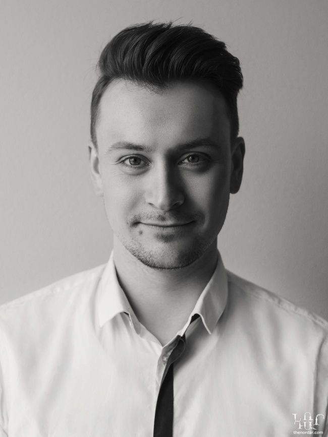 Pria bernama Anis Ettaeb yang ikut serta dalam proyek foto garapan majalah TheNorDar untuk memotret orang-orang berdarah campuran ini merupakan keturunan Ukraina dan Arab. Foto: Dok. thenordar.com