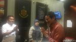 Foto: Sandiaga Tembus Hujan Saat Penuhi Panggilan Polda Metro