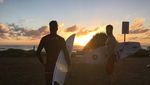 Foto: Begini Jadinya Kalau Chris Hemsworth Surfing