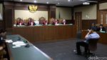 Wajah Tegang Penyuap Eks Dirjen Hubla Divonis 4 Tahun Penjara