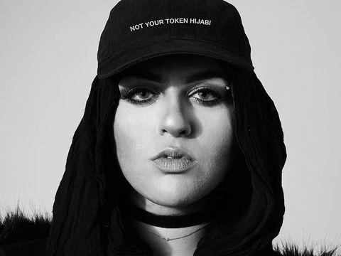 Hijabers Ini Menolak Penghargaan Bergengsi Karena Gal Gadot, Ada Apa?