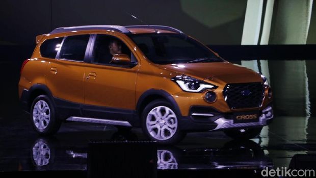 Datsun CROSS