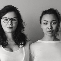 Si anak bernama Annet Amegan dan di sebelahnya adalah si ibu bernama Inna Kryachok. Keduanya berdarah campuran Ukraina, Rusia, Prancis, Rusia, dan Afrika. Foto: Dok. thenordar.com