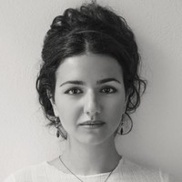 Sophie Villy yang berprofesi sebagai penyanyi ini lahir dari orangtua berdarah Georgia, Ukraina dan Polandia. Foto: Dok. thenordar.com