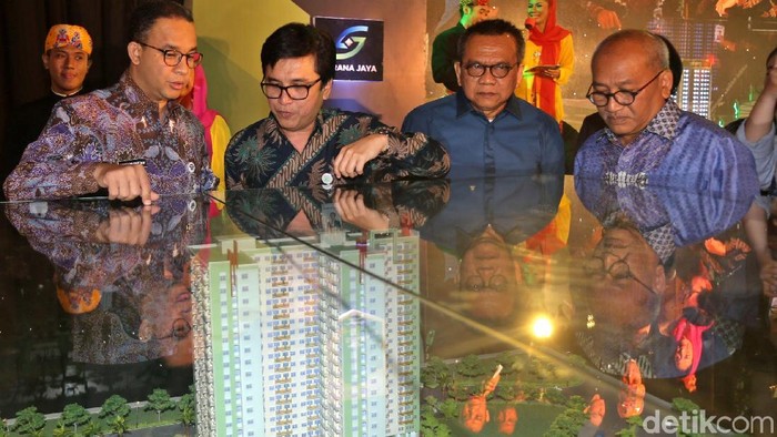 Gubernur DKI Jakarta Anies Baswedan meresmikan pembangunan rumah susun sederhana milik (rusunami) DP Rp 0 pertama di Pondok Kelapa, Jakarta Timur, Kamis (18/1/2018).