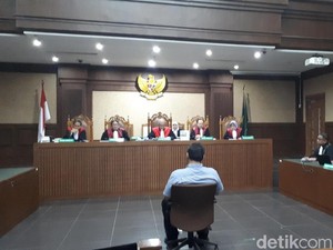 Penyuap Eks Dirjen Hubla Divonis 4 Tahun Penjara
