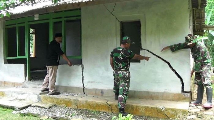3 Bulan Dilanda Tanah Bergerak, Ratusan Rumah di Purworejo Rusak