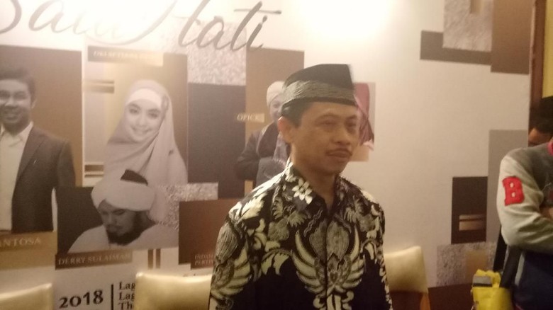 Shamsi Ali Galang Dana untuk Bangun Ponpes di Amerika Shamsi Ali Galang Dana untuk Bangun Ponpes di Amerika