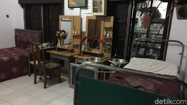 Kemnaker Gerebek Penampungan Calon TKI Ilegal di Pondok Kopi Kemnaker Gerebek Penampungan Calon TKI Ilegal di Pondok Kopi