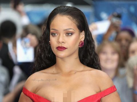 Produk Makeup Rihanna Vs Kylie Jenner, Punya Siapa yang Paling Laku?