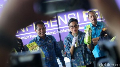 Duet Sri Mulyani-Buwas Gagalkan Penyelundupan Sabu Asal Malaysia