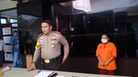 Polisi menjerat Fatima dengan Pasal 76 F juncto Pasal 83 UU Perlindungan Anak dengan ancaman pidana maksimal 15 tahun penjara.