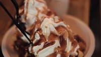 My love, tulis akun instagram @tatjanasaphira. Dessert yang satu ini ia beli saat berada di Denmark. Foto: Instragram @tatjanasaphira