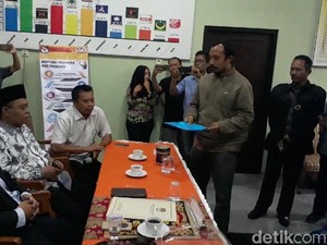 KPUD Pasuruan Tolak Pendaftaran Pasangan Calon Perseorangan