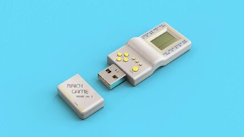 Bagi para pecinta Tetris, flashdisk ini untuk Anda. Foto: Andrei Lacatusu