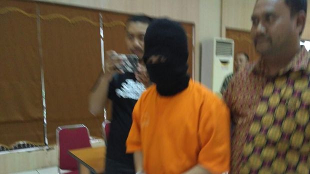 Diduga Cabuli 3 Murid, Oknum Guru di Bekasi Ditangkap Polisi