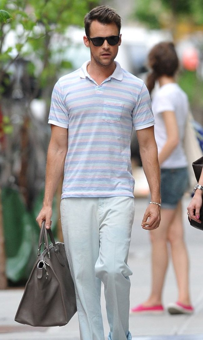 Co-host Fashion Police, Brad Goreski, stylish menenteng tas Hermes Birkin. Foto: Dok. Instagram, Istimewa