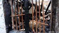 Teralis berbahan dasar besi yang ada juga tampak sudah mengarat.