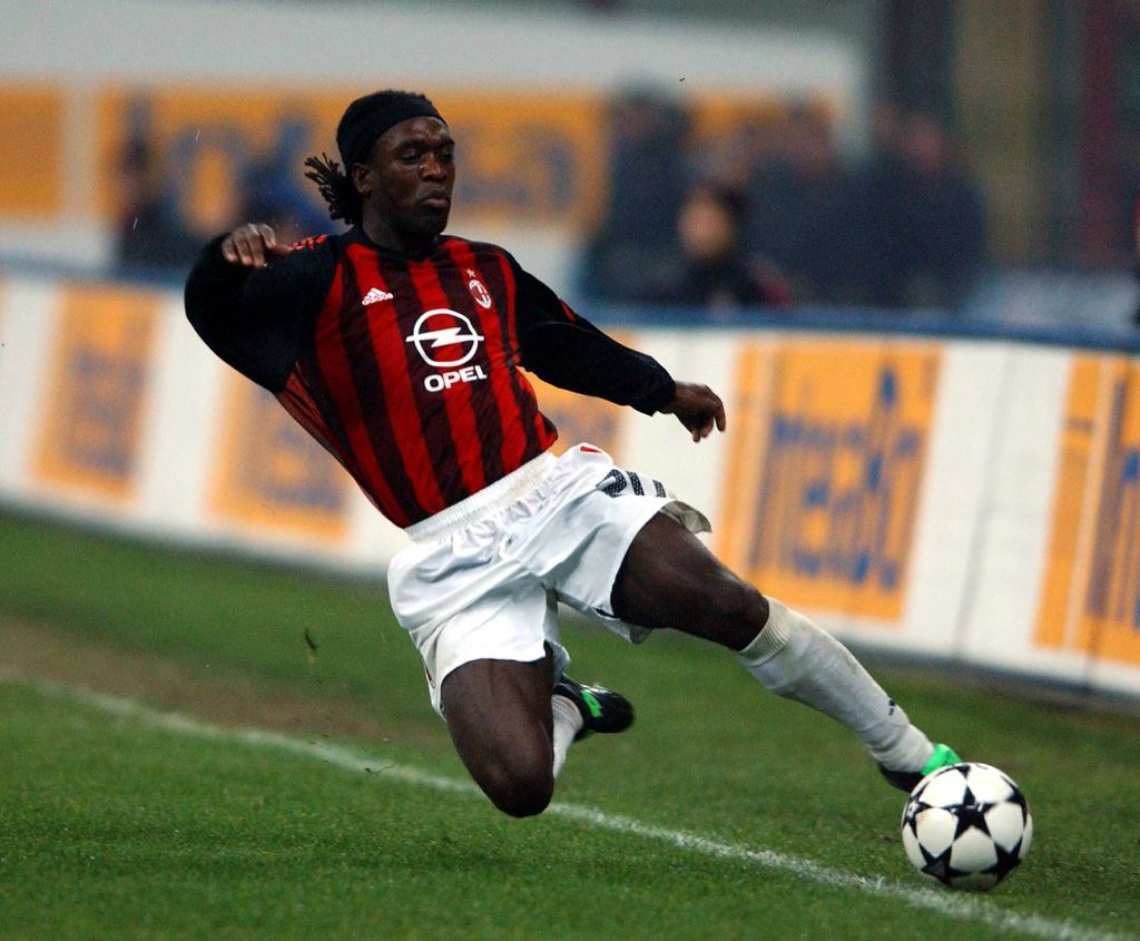 Clarence Seedorf MILAN - NOVEMBER 23: Clarence Seedorf of AC Milan in action during the Serie A match between AC Milan and Inter Milan at the Giuseppe Meazza San Siro Stadium, Milan, Italy on November 23, 2002. (Photo by Grazia Neri/Getty Images)