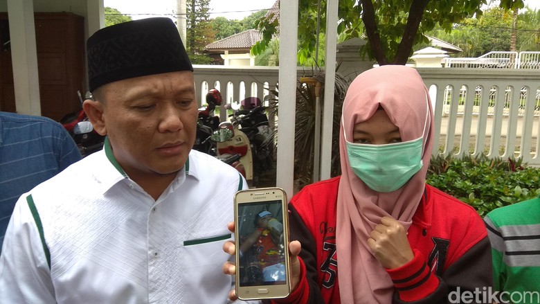 Terjerat Lintah Darat, Wanita Karawang Tawarkan Ginjal via Medsos Terjerat Lintah Darat, Wanita Karawang Tawarkan Ginjal via Medsos