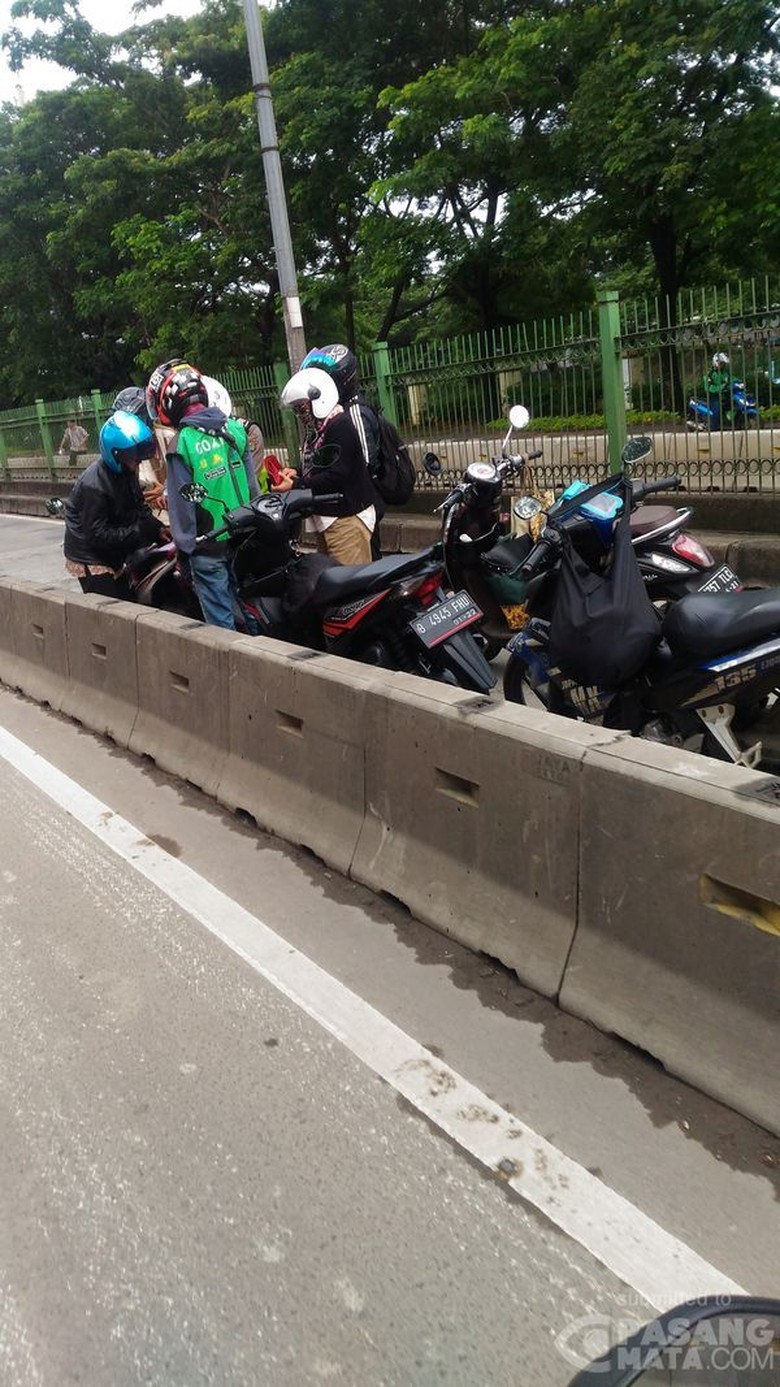 Lagi Dan Lagi Pengendara Motor Kena Tilang Di Jalur Busway