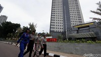 Pembangunan gedung pencakar langit itu telah menelan biaya Rp 498 miliar.
