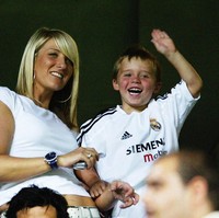 Senyum bahagia Brooklyn Beckham yang menggemaskan saat menonton pertandingan Spanish Super Cup Real Madrid lawan Real Mallorca. Usianya kala itu masih empat tahun. (Foto: Getty Images)