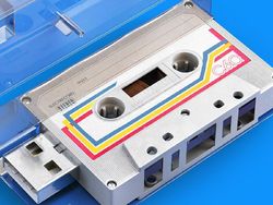 Desain Flashdisk untuk Gamer Jadul, dari Mario Bros Sampai Tetris