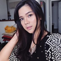 Banyak netizen merasa terpesona dengan penampilan Sinta yang kini makin cantik dan bikin pangling. Makin cantik ih. Ko mirip raisa y ?, komentar netizen @adindafwzyh di foto Instagramnya. Foto: Instagram