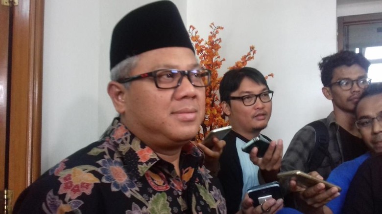 KPU Harap Temui Jokowi Bahas Larangan Eks Koruptor Nyaleg KPU Harap Temui Jokowi Bahas Larangan Eks Koruptor Nyaleg
