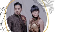 Sebelumnya Ardina Rasti pernah menjalani asmara dengan Eza Gionino namun berakhir tragis. Eza sempat ditahan karena melakukan tindak kekerasan terhadap Rasti. Kini Rasti dan Arie siap naik pelaminan. Foto: Instagram/thepotomoto-arie10andika