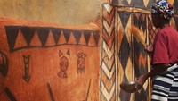 Untuk kepercayaan, ada dua agama yang dianut oleh desa Tiebele yaitu Islam dan Animisme. Tertarik untuk berkunjung ke sini? (tcsworldtravel/Instagram)