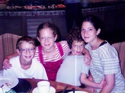 Potret Bocah Culun Menjelma Jadi Anak Muda Terkaya Dunia