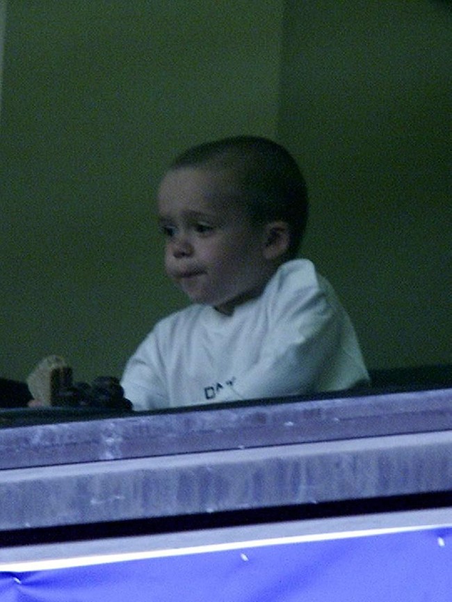 Begini nih imutnya Brooklyn saat usianya masih dua tahun. (Foto: Getty Images)