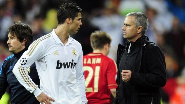 Cristiano Ronaldo dikabarkan bakal reuni dengan Jose Mourinho yang kini memimpin Manchester United.