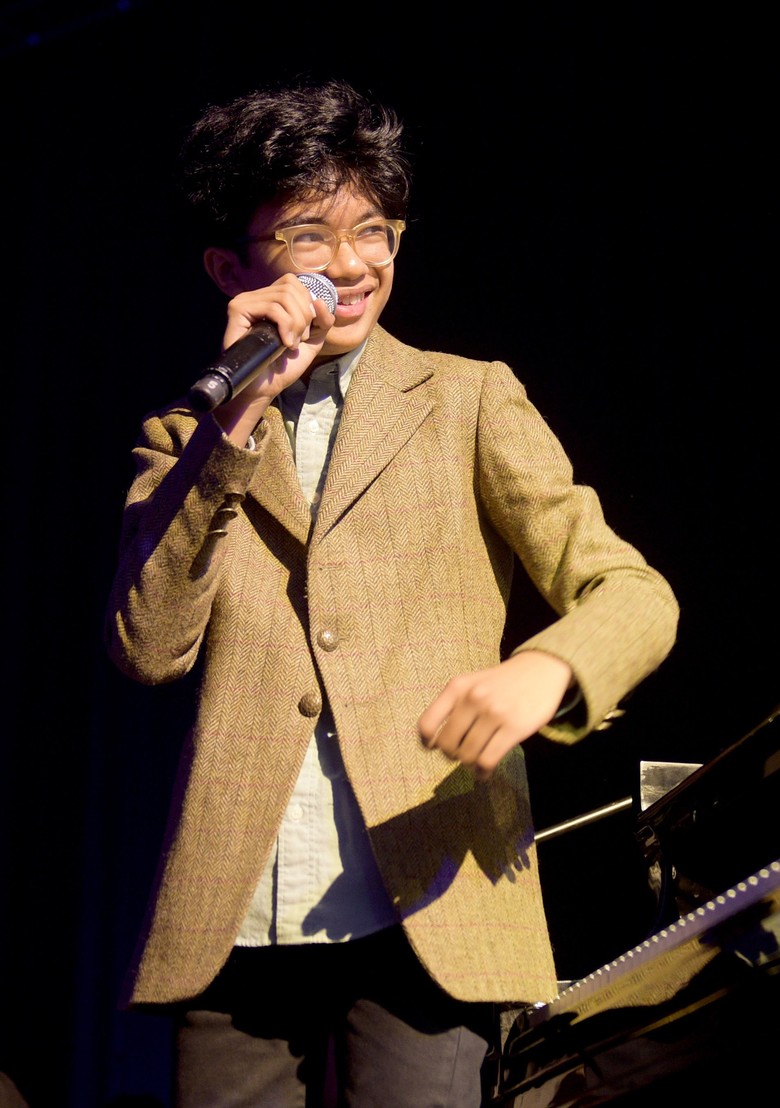 Pemandangan Malam Manhattan di Video Klip Joey Alexander Moments Notice